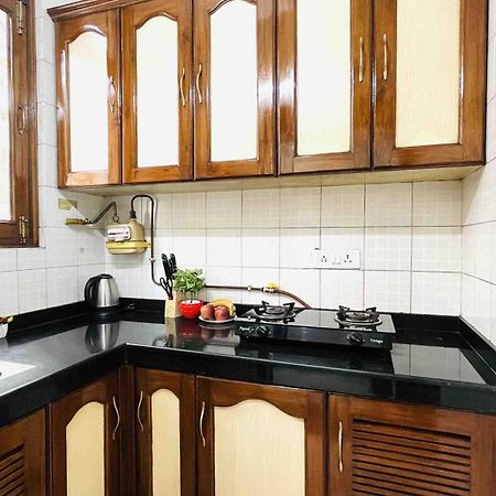 Olive Serviced Apartments - Defence Colony Neu-Delhi Exterior foto