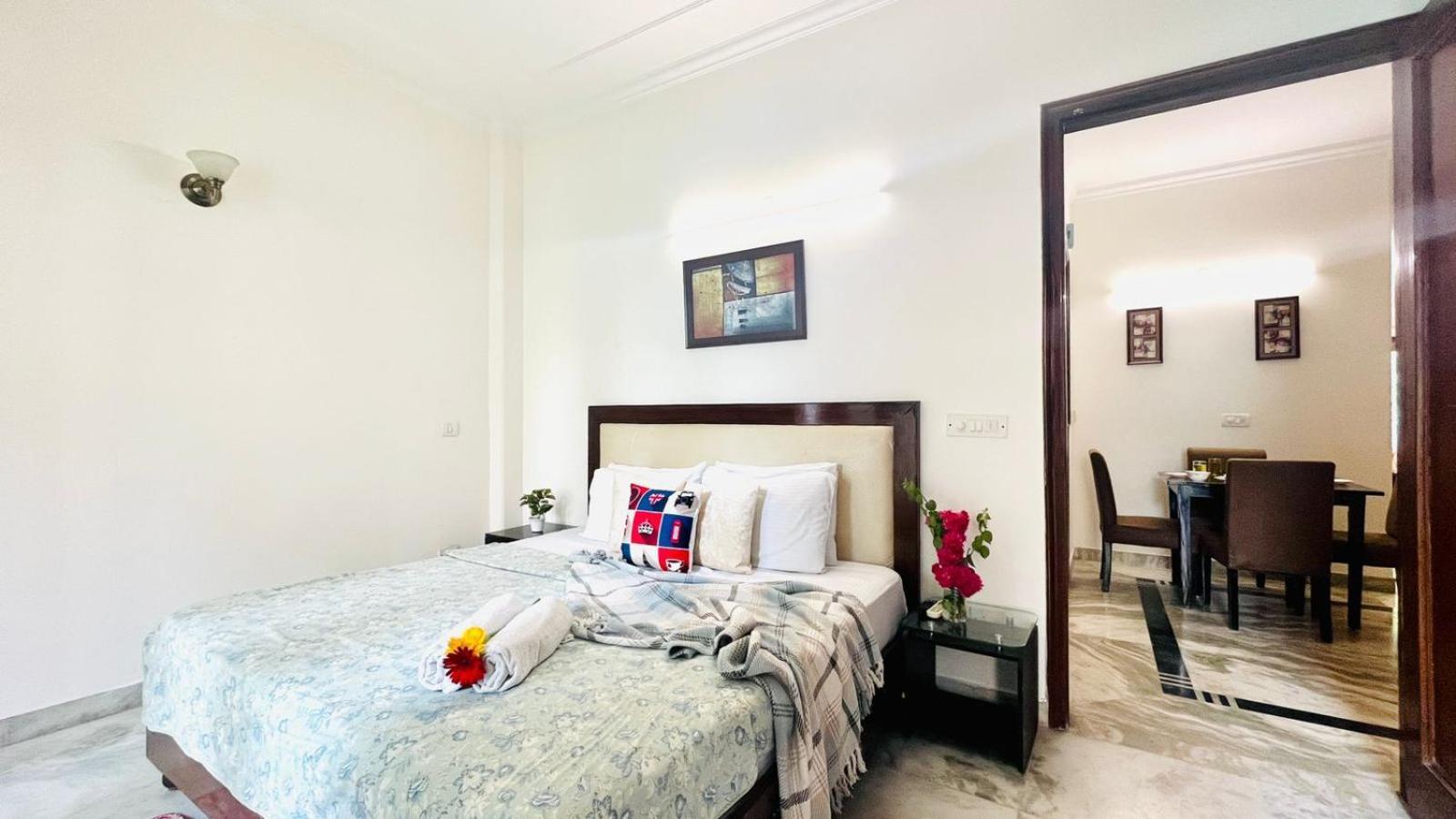 Olive Serviced Apartments - Defence Colony Neu-Delhi Zimmer foto