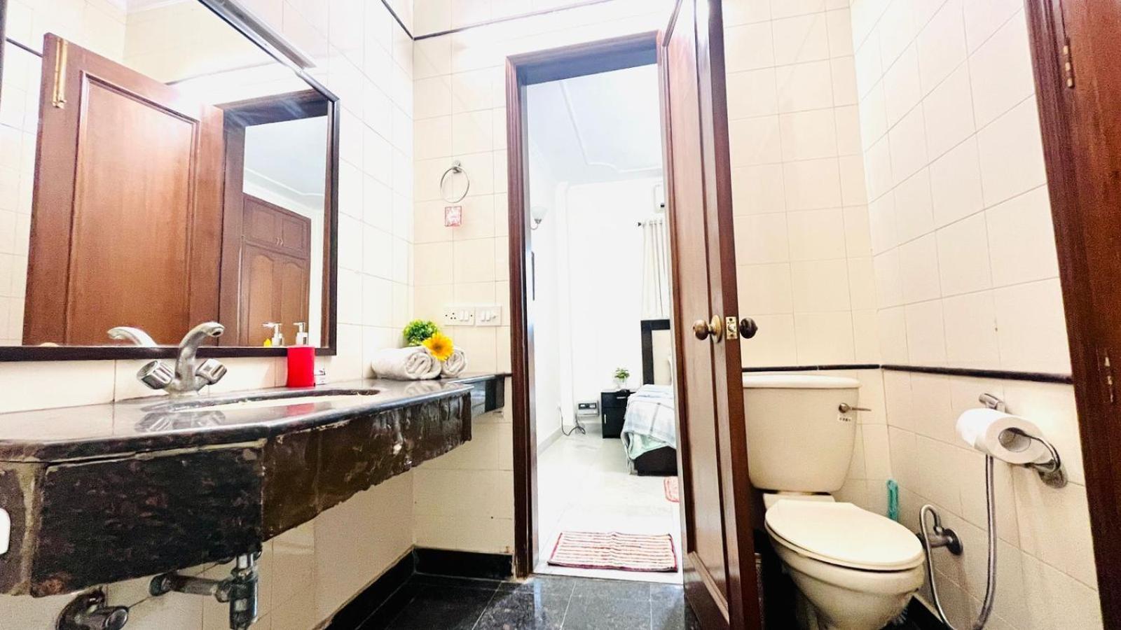 Olive Serviced Apartments - Defence Colony Neu-Delhi Zimmer foto
