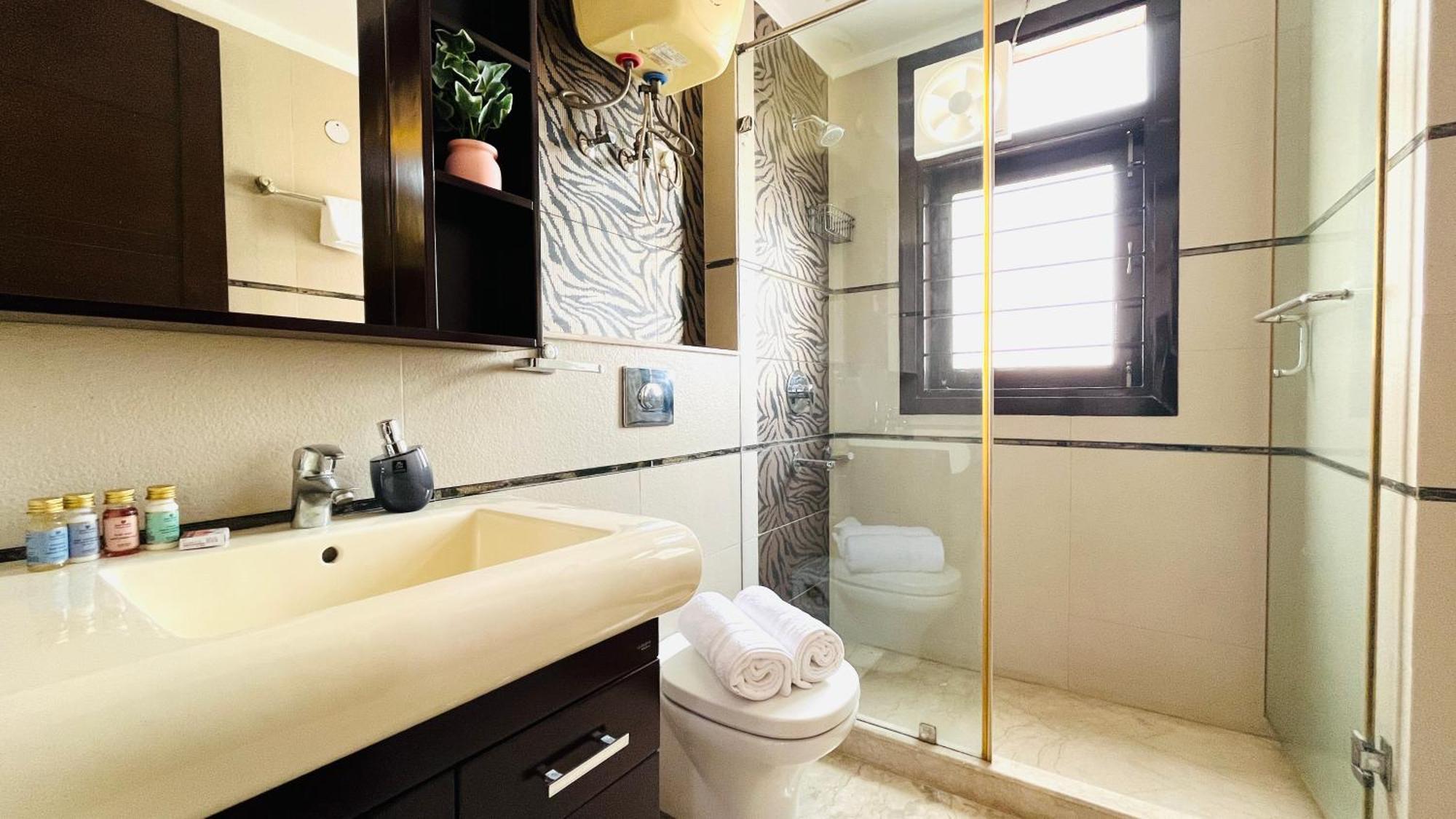 Olive Serviced Apartments - Defence Colony Neu-Delhi Zimmer foto